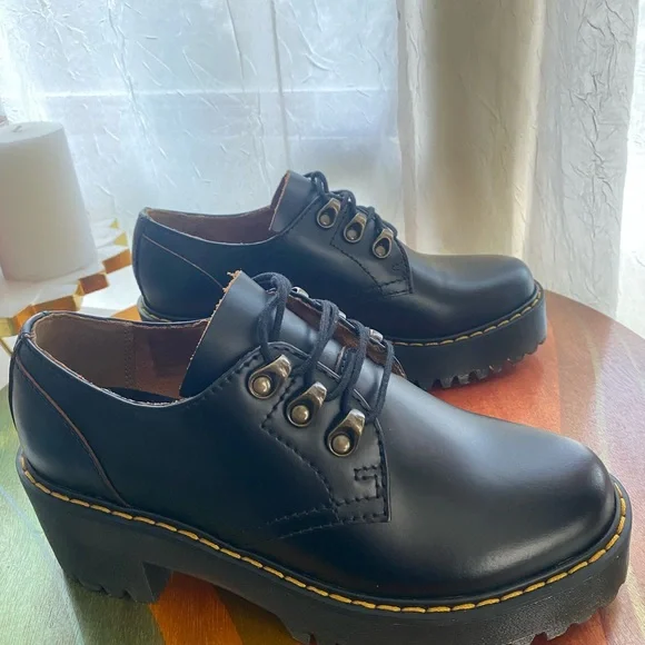 Dr. Martens Leona Smooth Leather Lo Platform Women’s Size 6 - Picture 3 of 16